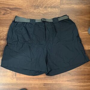 Columbia Black Women's sandy river cargo Shorts with belt